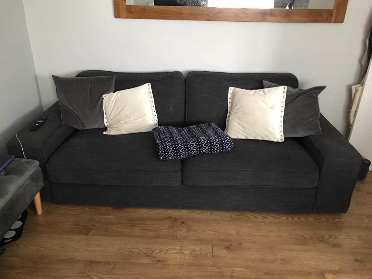2 X Double Rooms In Cheam Екстер'єр фото